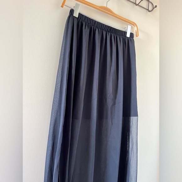 Black Maxi sheer skirt with slits 🖤 - Picture 2 of 5